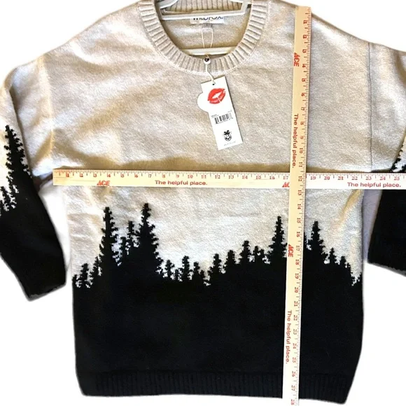 Wildfox Couture Horizon Daytrip Sweater in Rainy Day - Picture 10 of 10